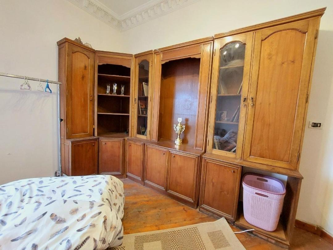 Sea Resident A Private With Sea View At Shared For Men Only No Ladies Allowed غرفة خاصة في شقة أمام البحر للرجال فقط ممنوع السيدات 仅限男士 女士不允许 Homestay