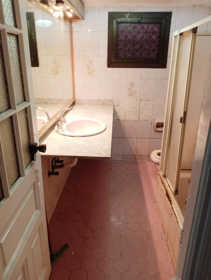 Sea Resident A Private With Sea View At Shared For Men Only No Ladies Allowed غرفة خاصة في شقة أمام البحر للرجال فقط ممنوع السيدات 仅限男士 女士不允许 Homestay Alexandria