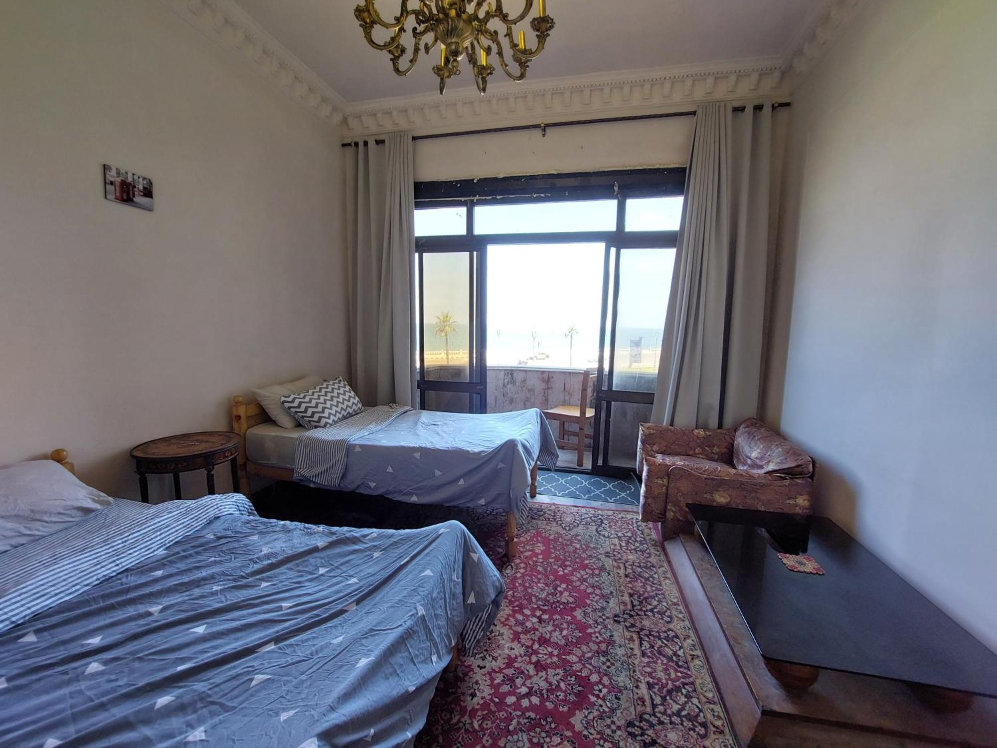 Homestay Sea Resident A Private With Sea View At Shared For Men Only No Ladies Allowed غرفة خاصة في شقة أمام البحر للرجال فقط ممنوع السيدات 仅限男士 女士不允许 *
